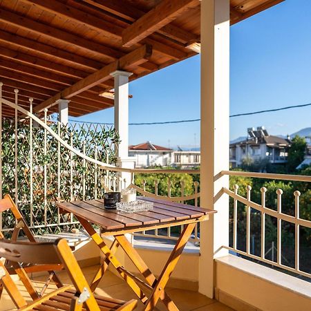 Eagle'S Nest City Apartments Aigio Exterior photo