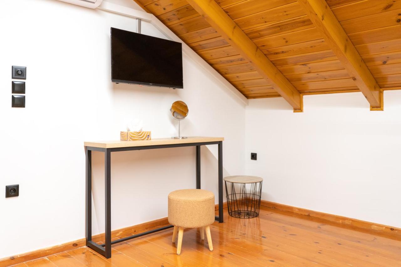 Eagle'S Nest City Apartments Aigio Exterior photo