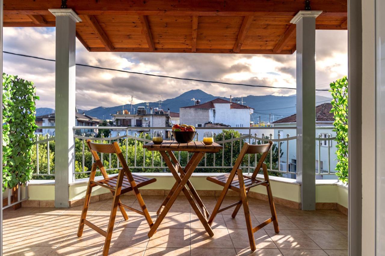 Eagle'S Nest City Apartments Aigio Exterior photo