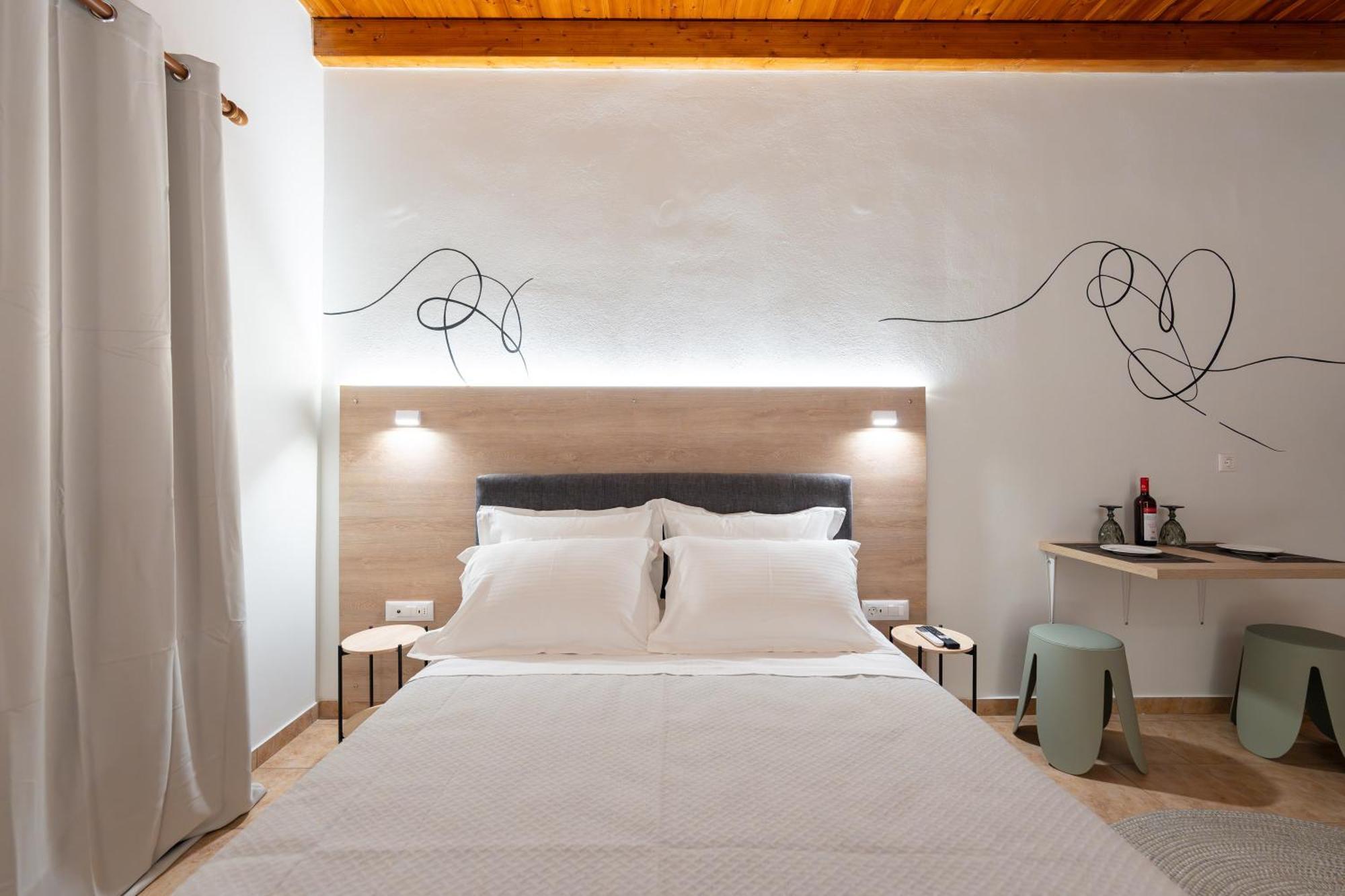 Eagle'S Nest City Apartments Aigio Exterior photo